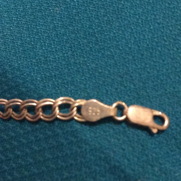 📦S A L E📦 Jewelry Mommy’s Girl Bracelet - Picture 4 of 6